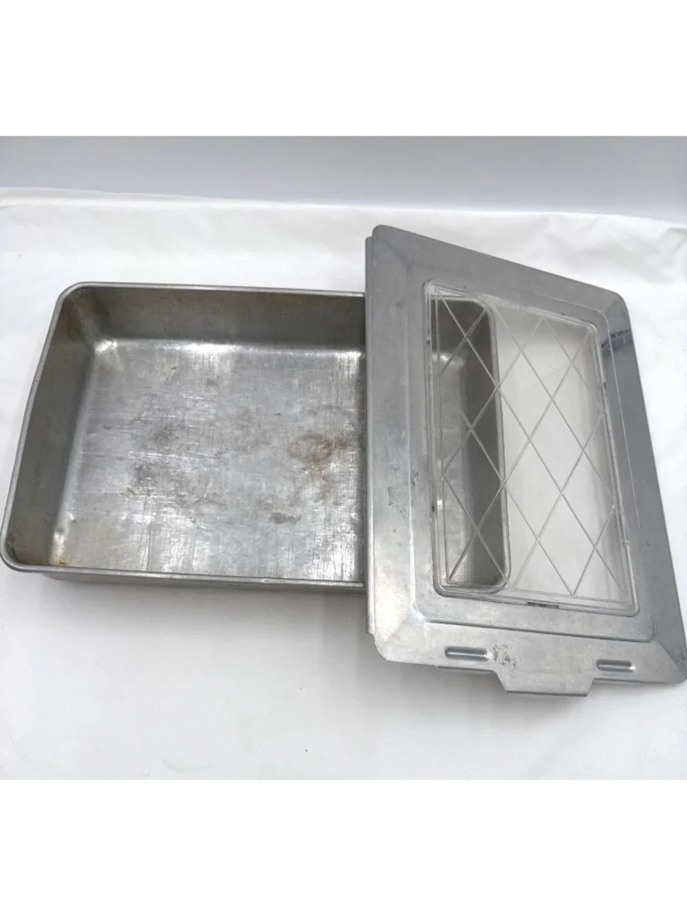 unmarked this aluminum